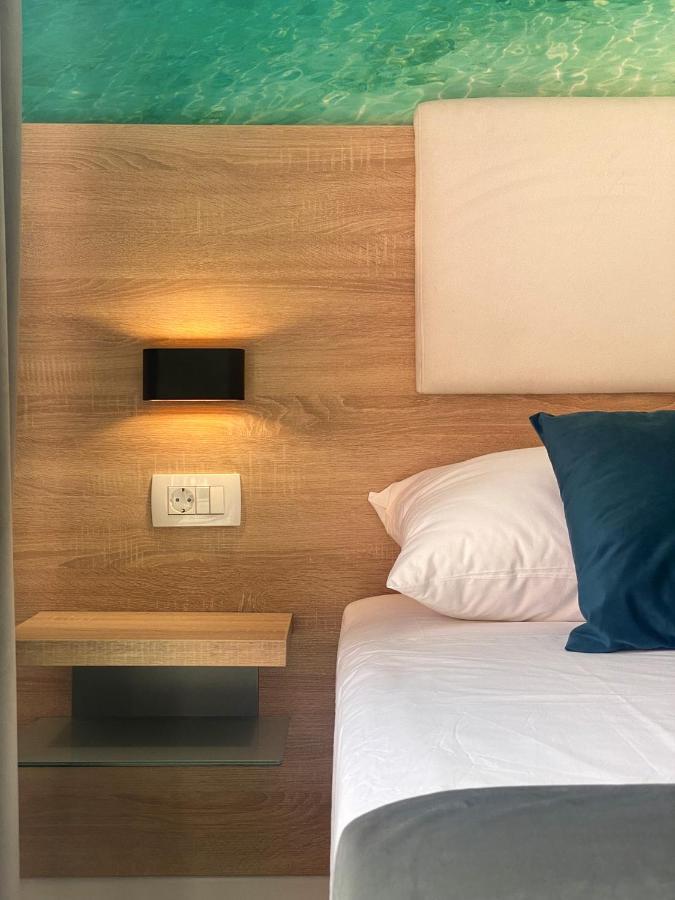 Villa Loriana Apartments Makarska Bagian luar foto